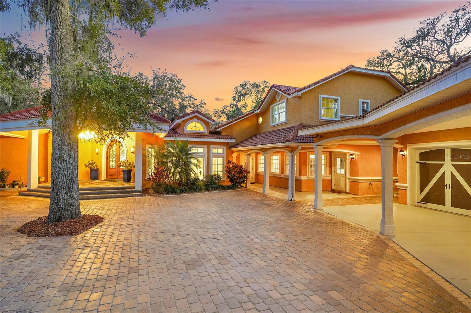 RIVER OAKS SUB - Residential