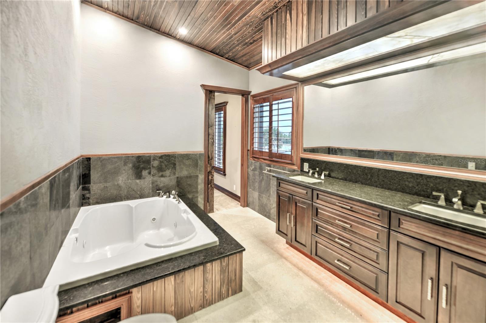 PORT ORANGE BEACH - Residential