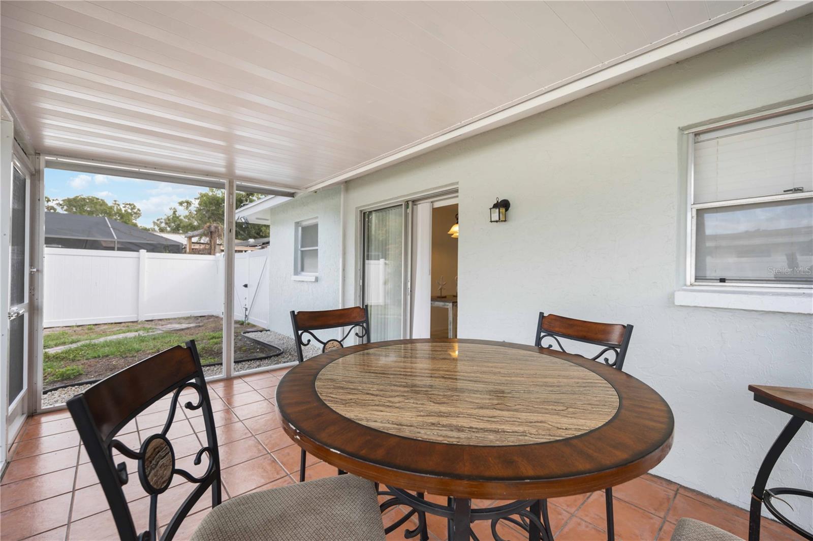BRENTWOOD ESTATES - Residential Lease