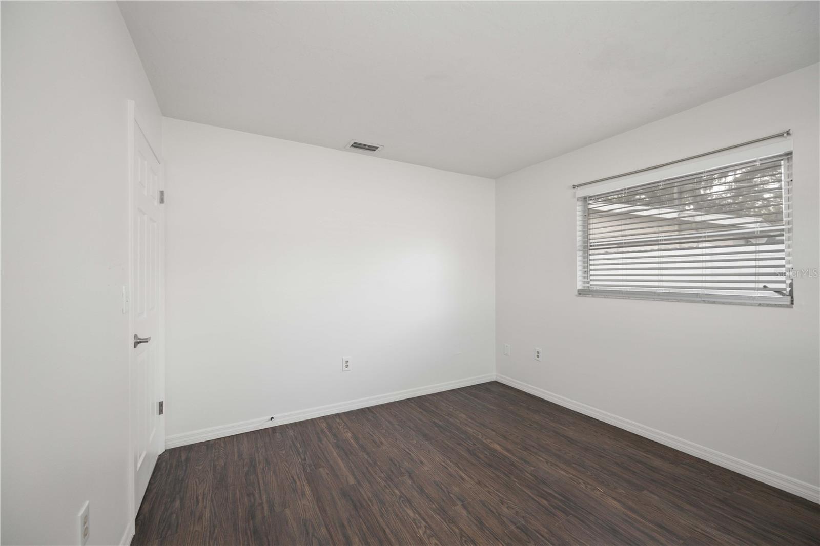 BRENTWOOD ESTATES - Residential Lease
