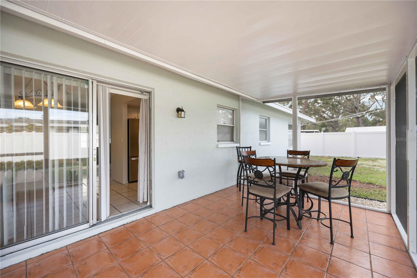 BRENTWOOD ESTATES - Residential Lease