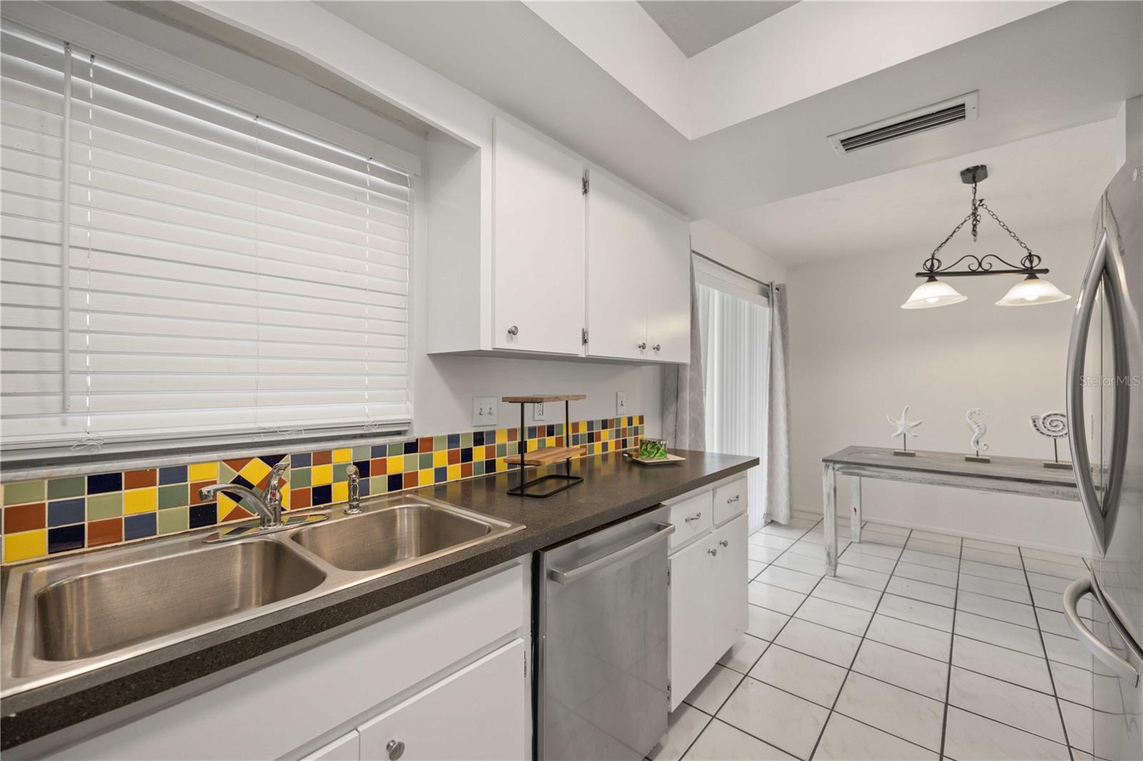 BRENTWOOD ESTATES - Residential Lease