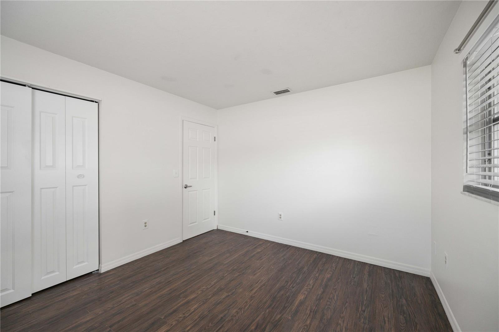 BRENTWOOD ESTATES - Residential Lease