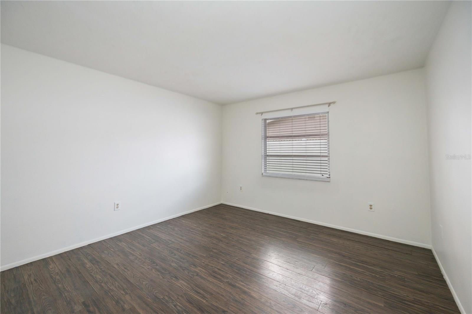 BRENTWOOD ESTATES - Residential Lease