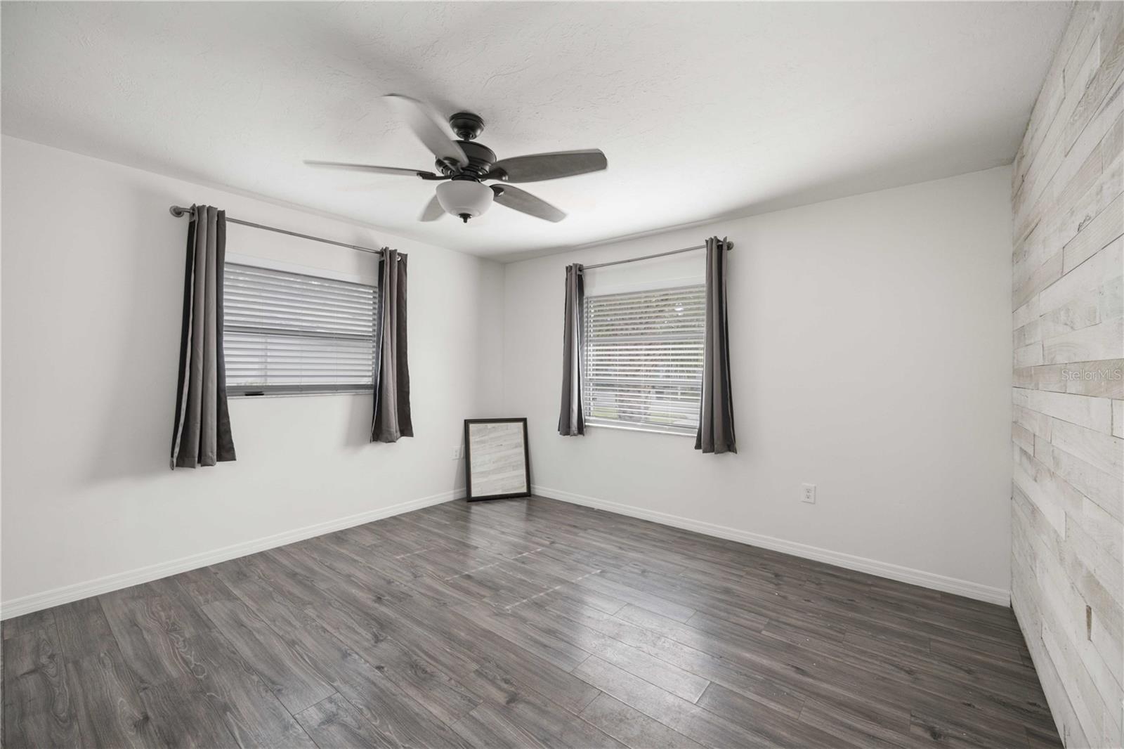 BRENTWOOD ESTATES - Residential Lease