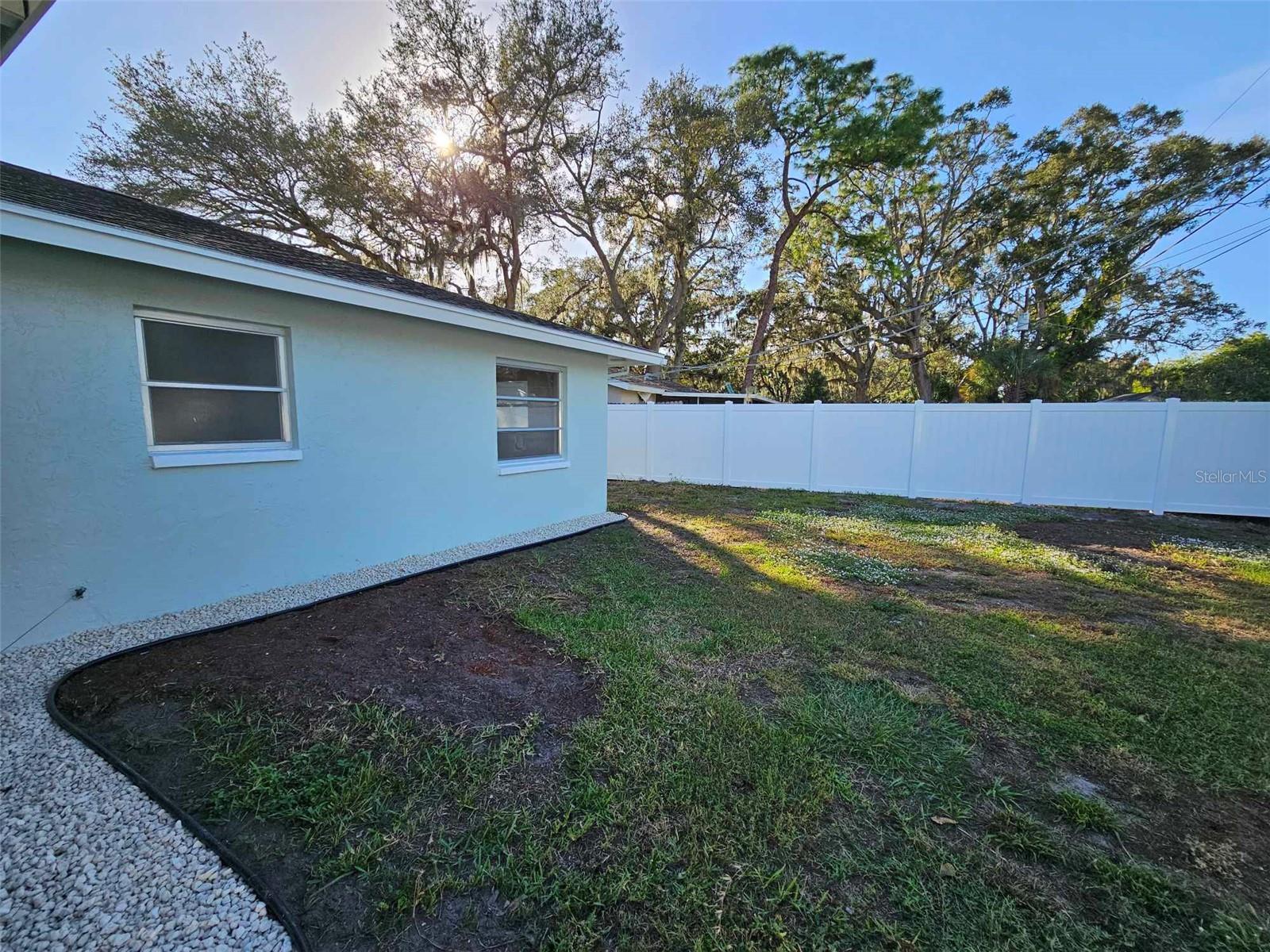 BRENTWOOD ESTATES - Residential Lease