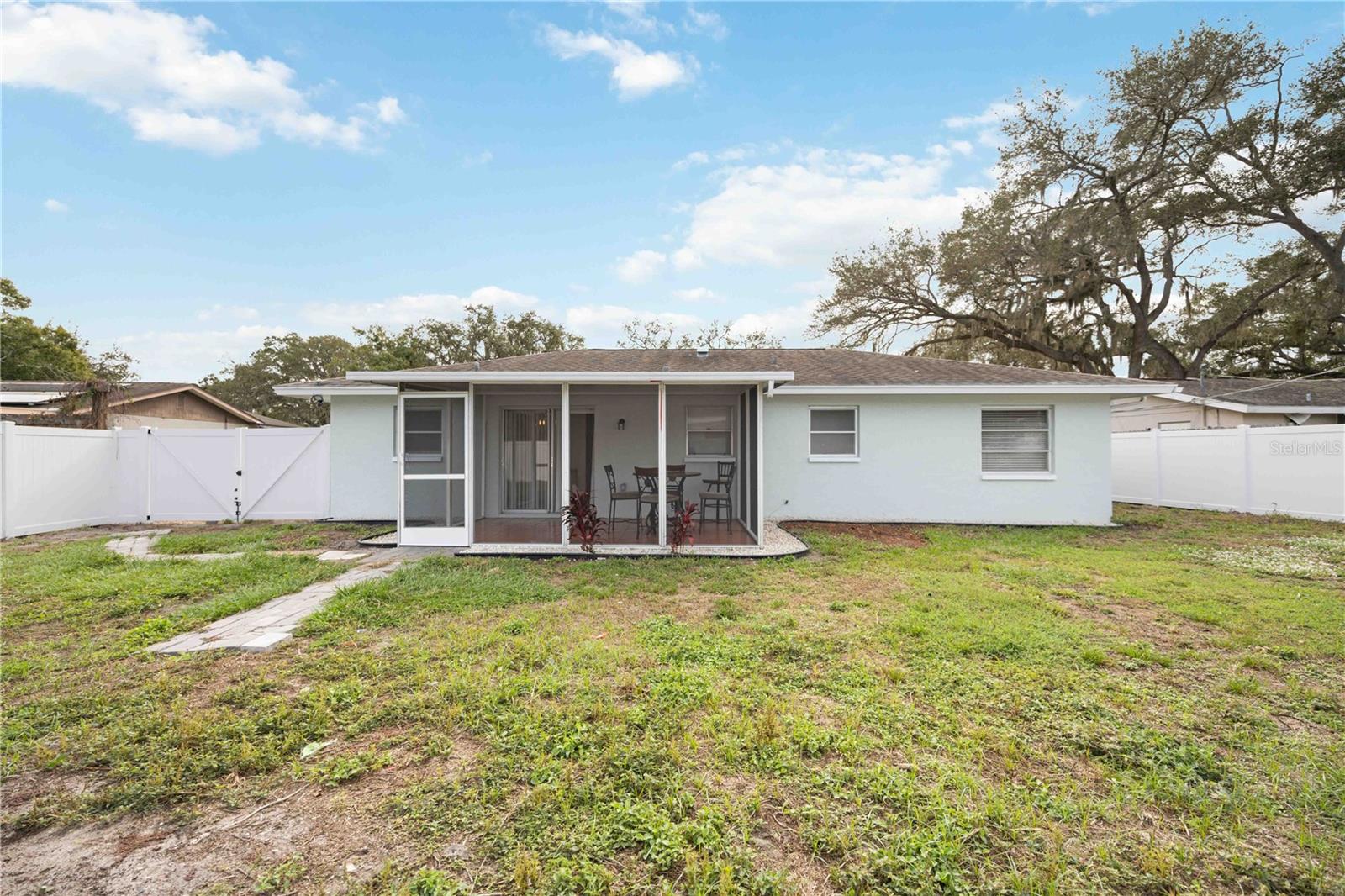 BRENTWOOD ESTATES - Residential Lease