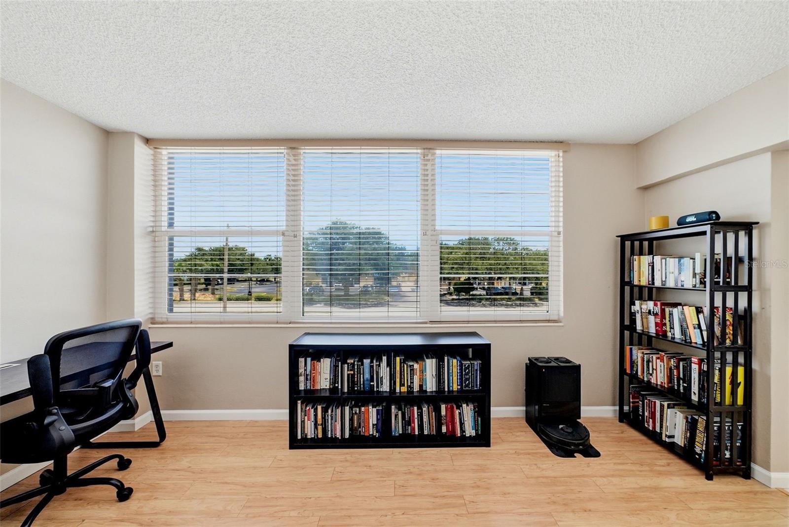 CROSSWINDS COLONY ONE CONDO - Residential