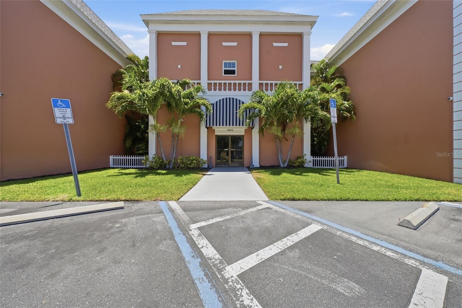 CROSSWINDS COLONY ONE CONDO - Residential