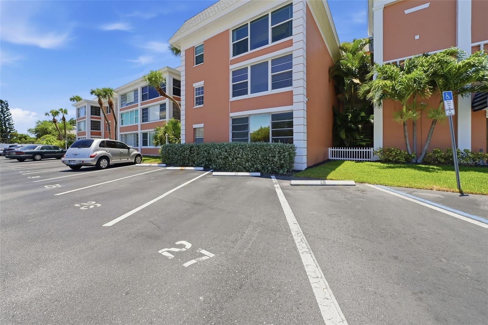 CROSSWINDS COLONY ONE CONDO - Residential