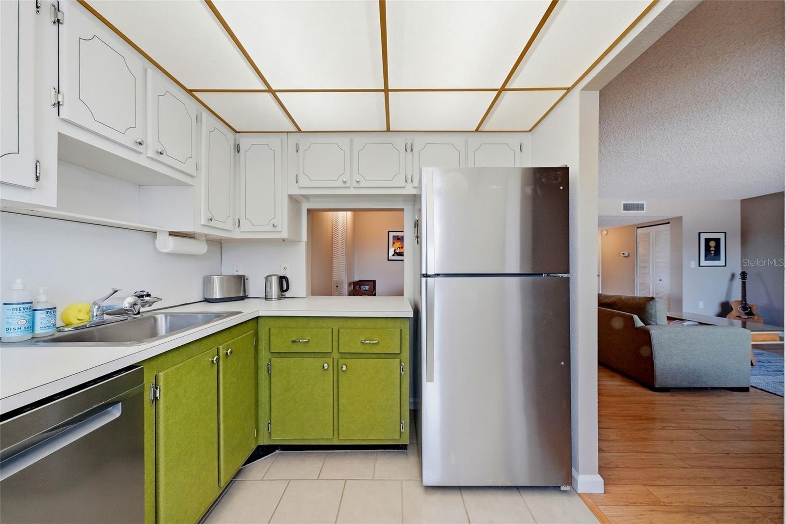 CROSSWINDS COLONY ONE CONDO - Residential