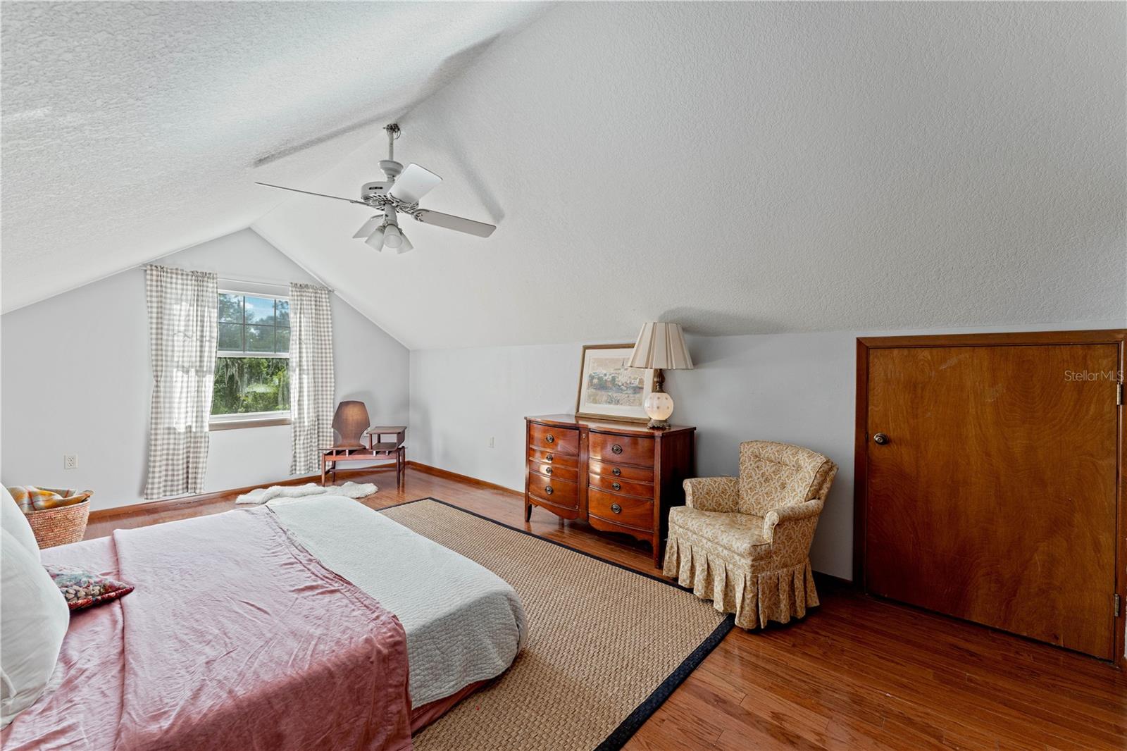 WOODLAND VALLEY - Residential