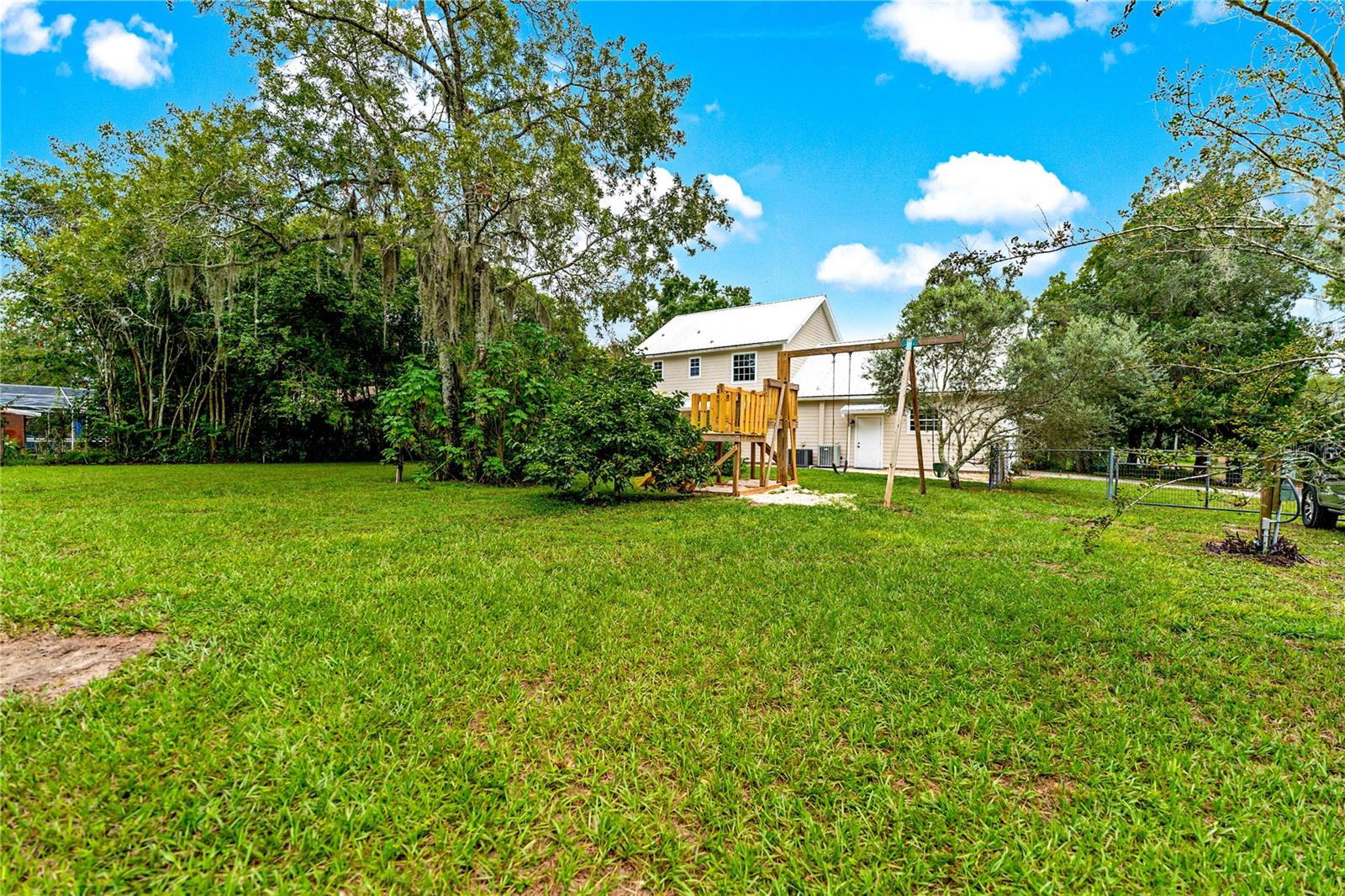 WOODLAND VALLEY - Residential