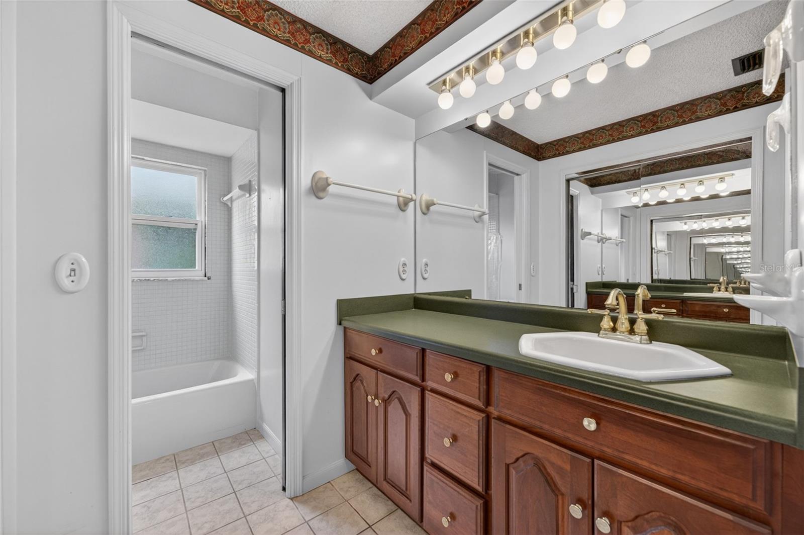 MAITLAND GROVE - Residential