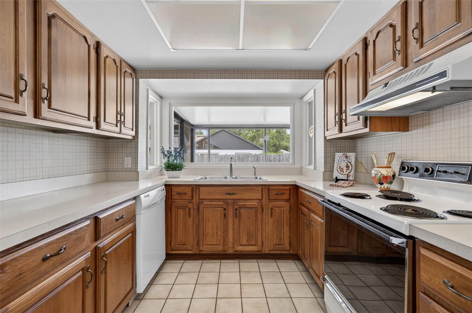 MAITLAND GROVE - Residential