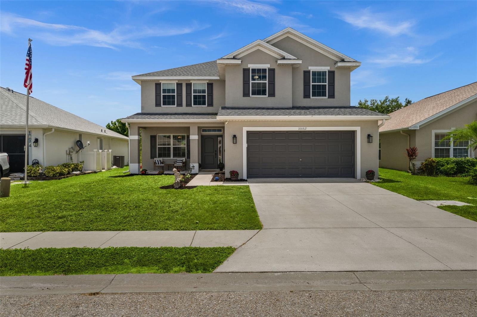 Short Sale. Great 2 story home in Creekside! 5 bedrooms, 3 bathrooms and living room upstairs and downstairs. Creekside is located near all of the things Punta Gorda has to offer, boating, shopping, restaurants, entertainment, near airport, I75, etc.  Large kitchen with dining area overlooking private backyard. Also breakfast nook overlooking front window. 
Primary bedroom and bathroom downstairs.
Upstairs you'll find the rest of the bedrooms and bathrooms plus a large living area as well for your large family. Outside, you'll find a covered lanai area with a large private backyard. The front also has a sitting area under cover for your front porch, mornings or evenings, enjoying your drink of choice.

Creekside has very low HOA fees ($200/quarter) and this house is NOT in a flood zone. 


This is a short sale & subject to lender approval.