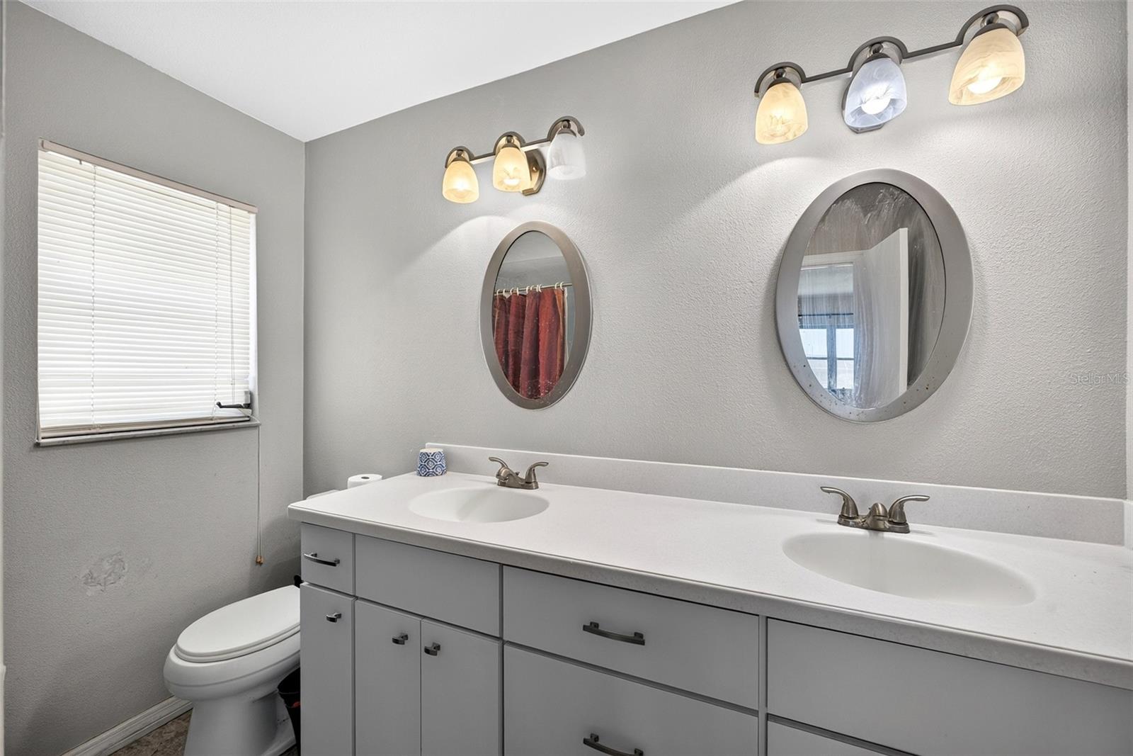 ROTONDA WEST OAKLAND HILLS - Residential