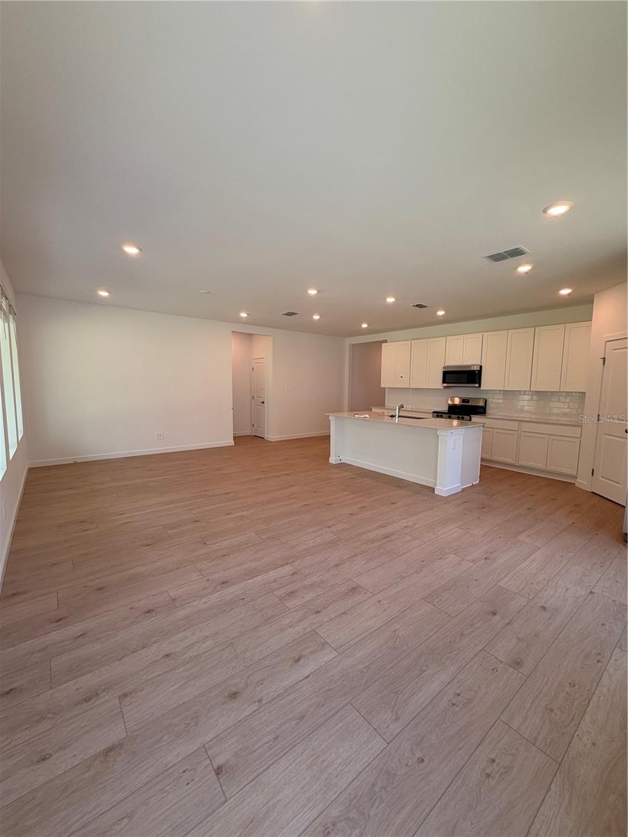WESTVIEW POD B NBRHD 4 - Residential Lease