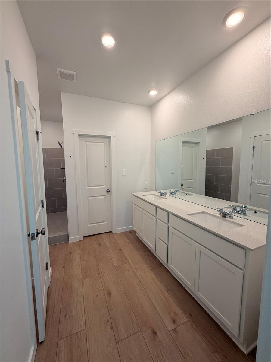 WESTVIEW POD B NBRHD 4 - Residential Lease