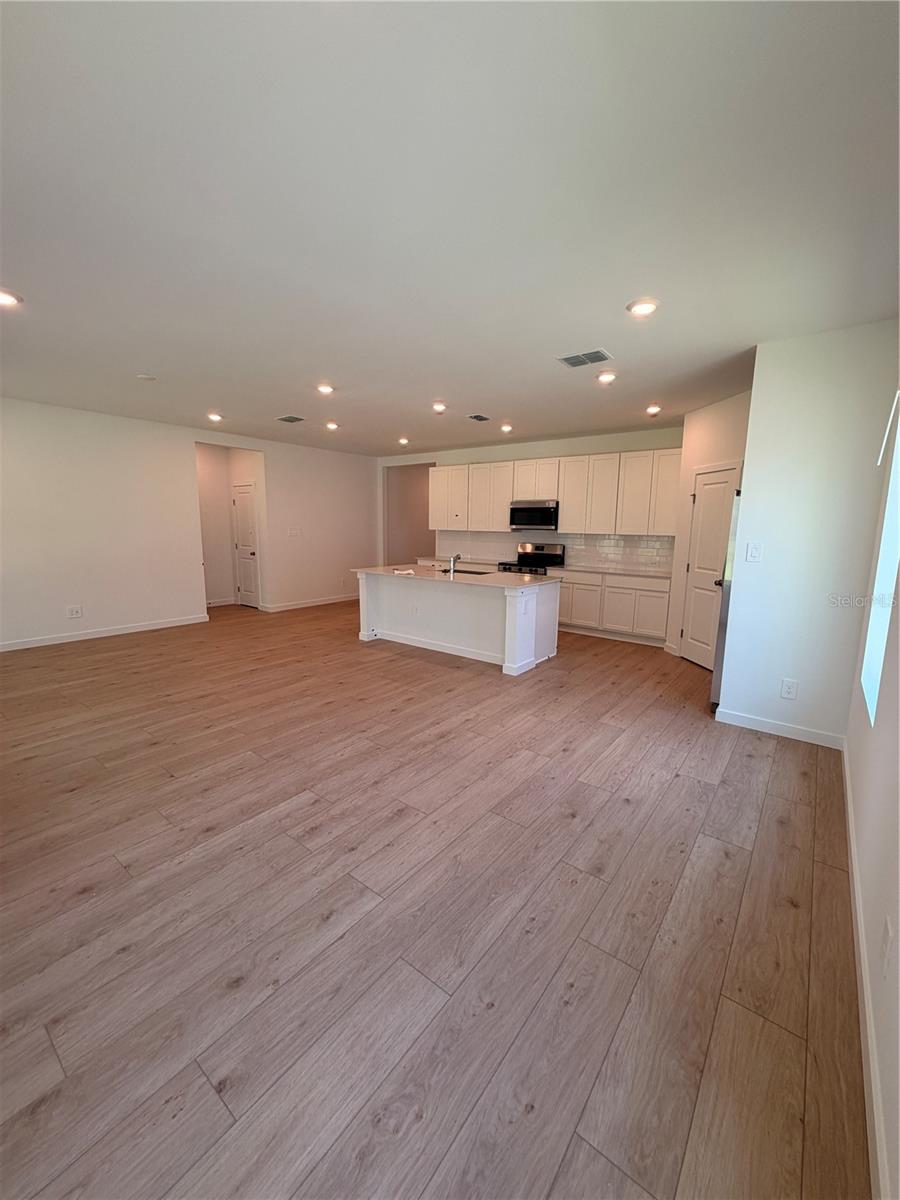 WESTVIEW POD B NBRHD 4 - Residential Lease