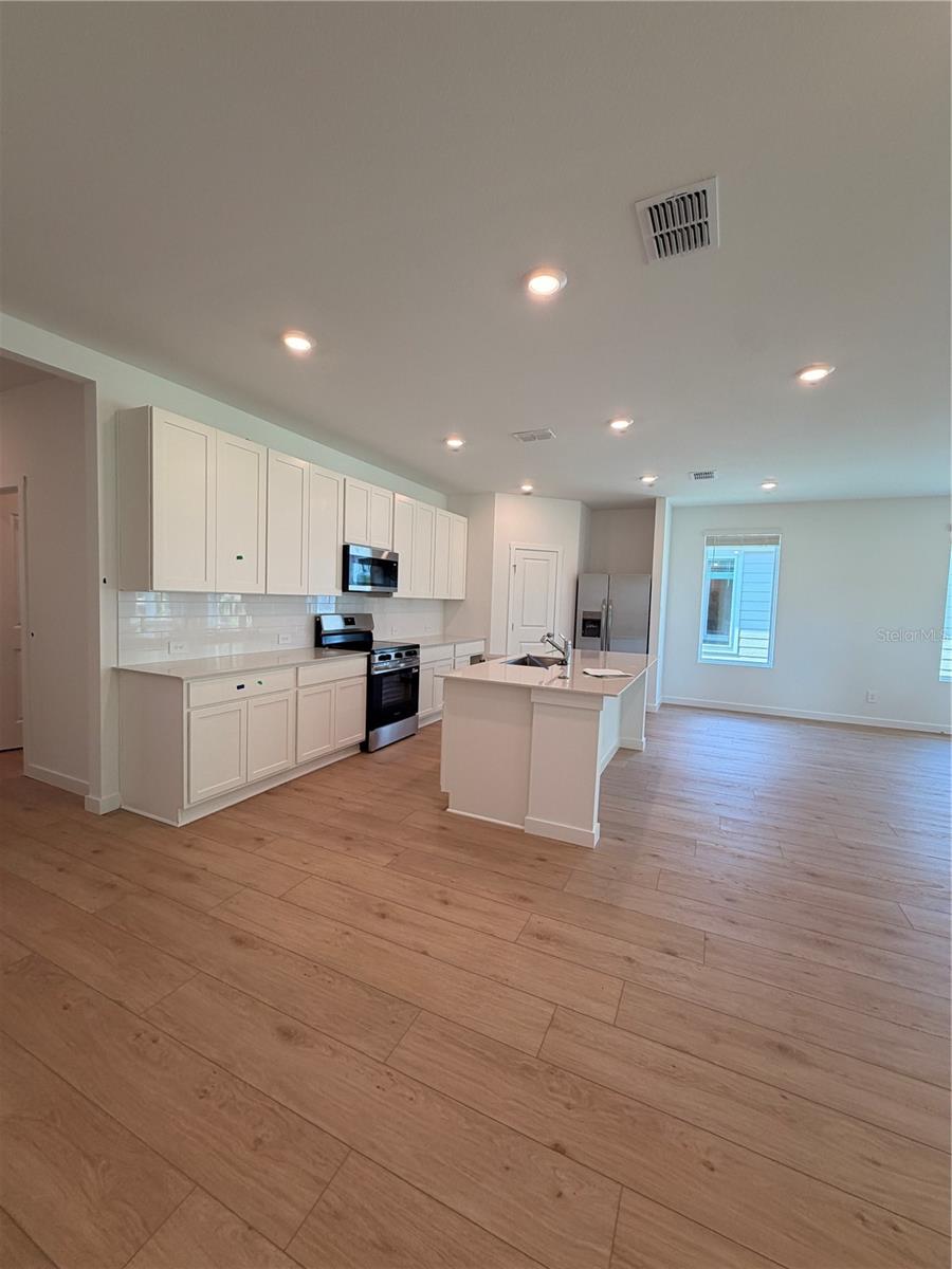 WESTVIEW POD B NBRHD 4 - Residential Lease