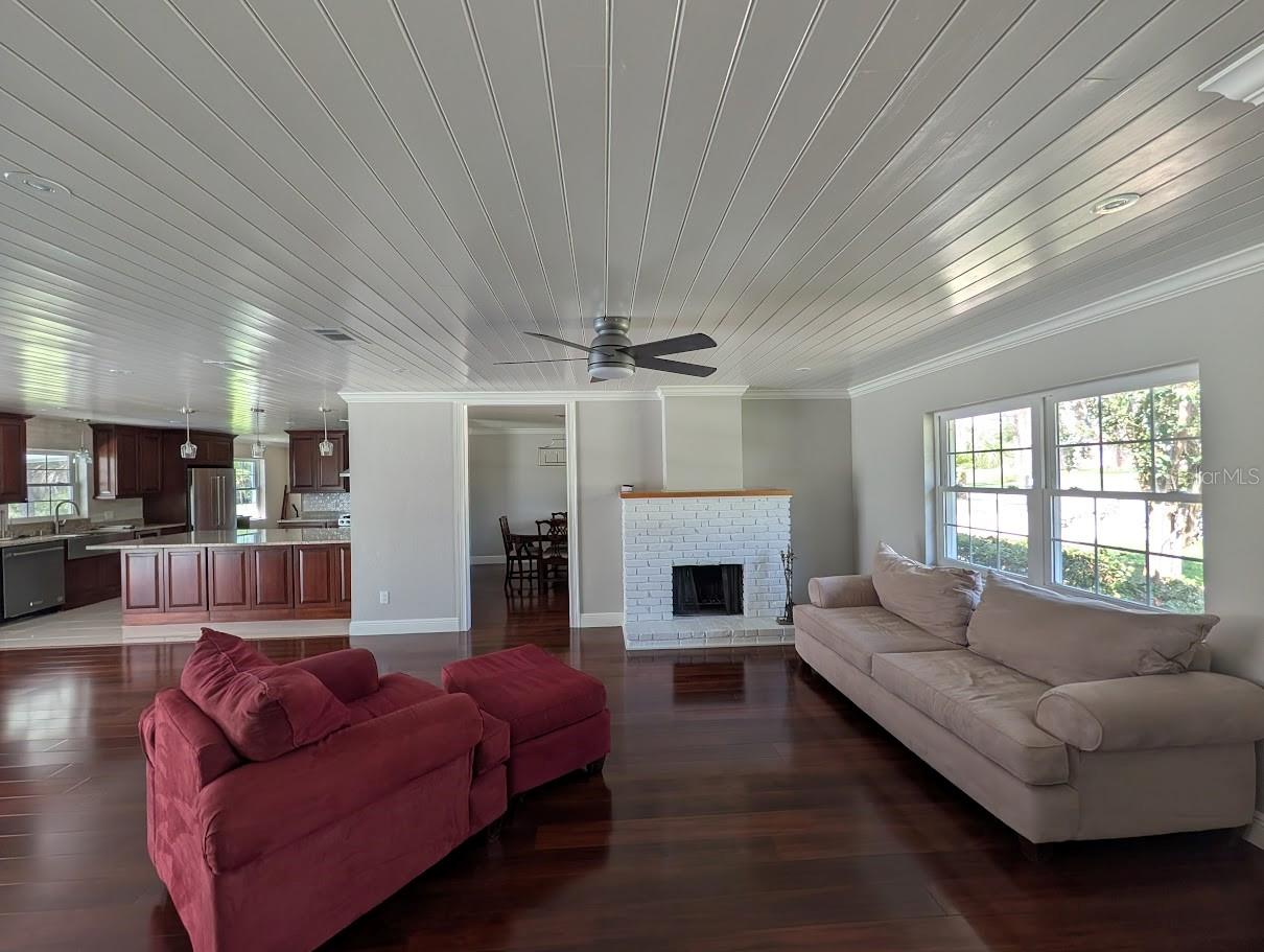 FAIRWAY ESTATES IN - Residential