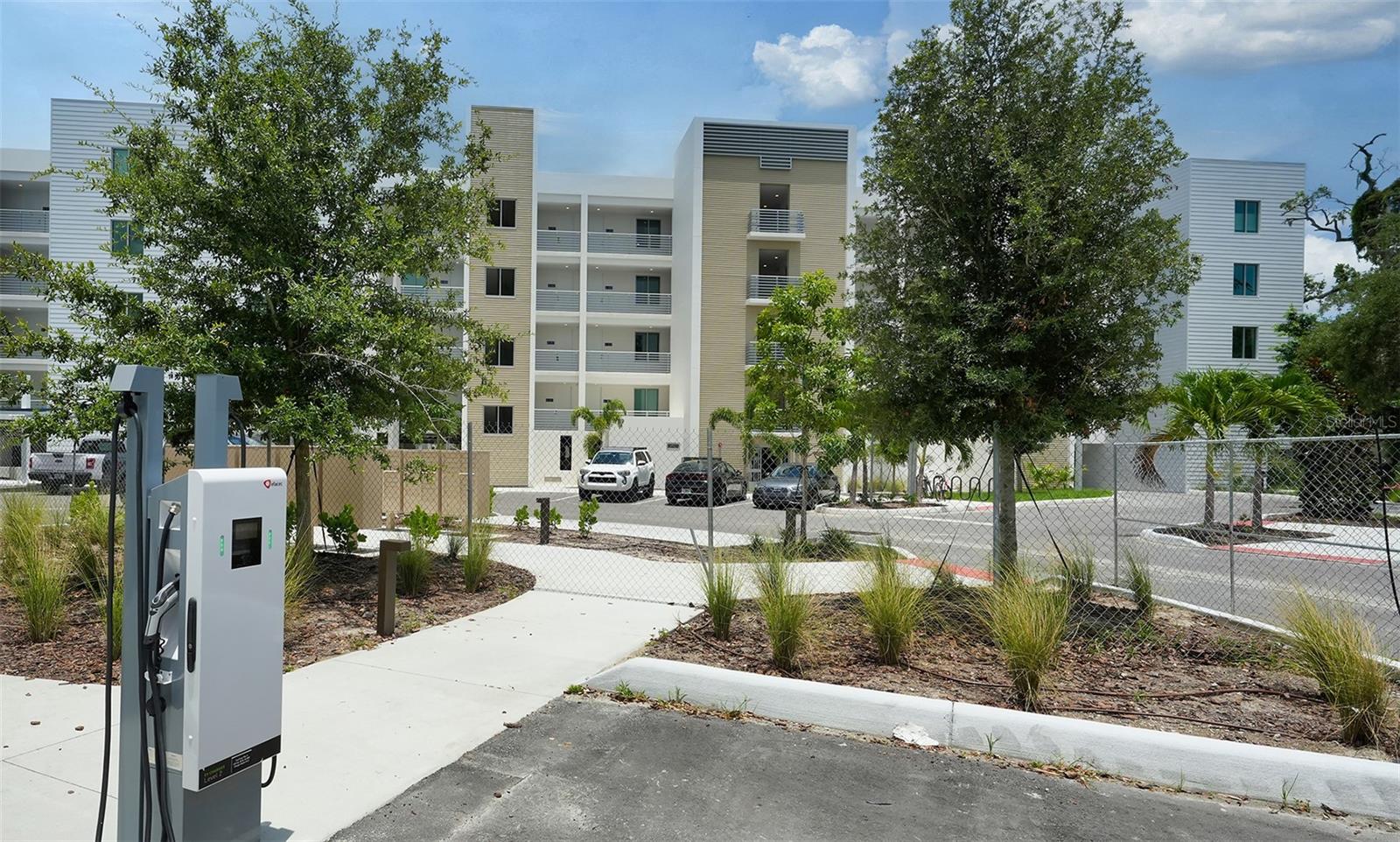 THE STRAND OF SARASOTA - Residential