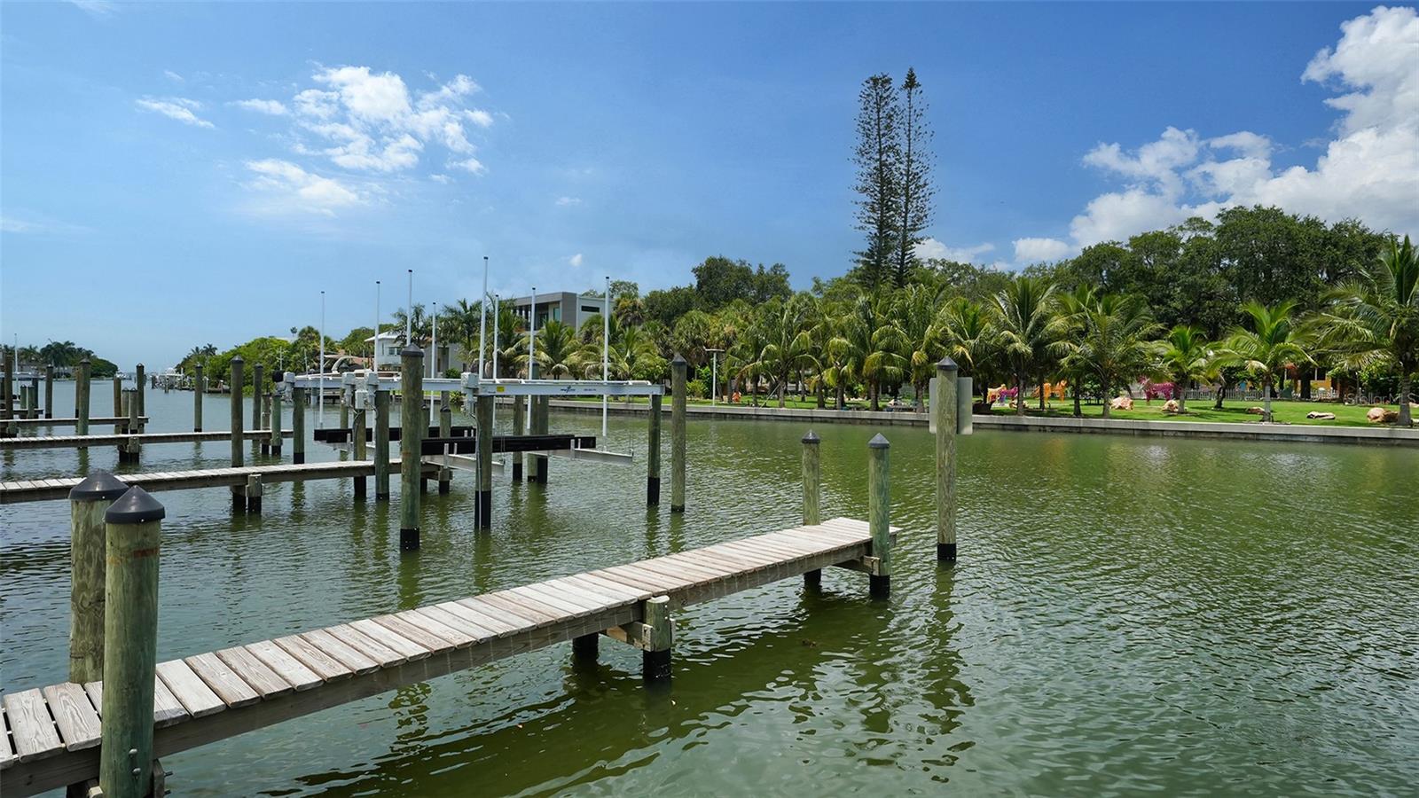 THE STRAND OF SARASOTA - Residential