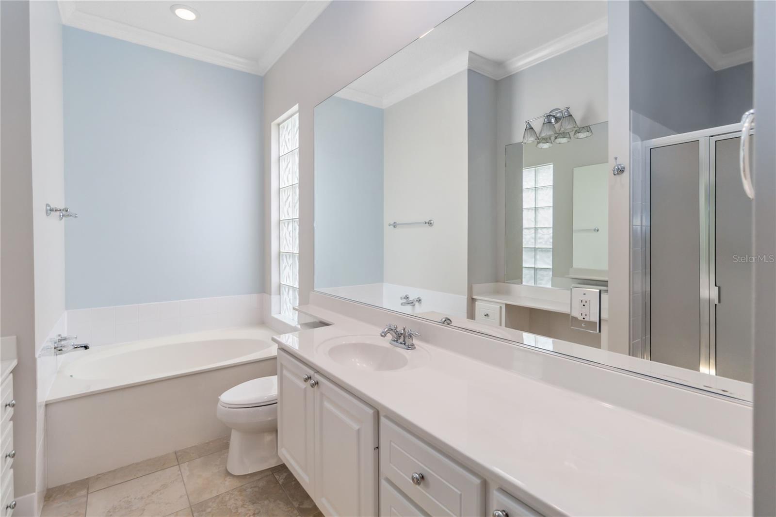 VILLAGEWALK/LK NONA UNS 1A-1C - Residential Lease