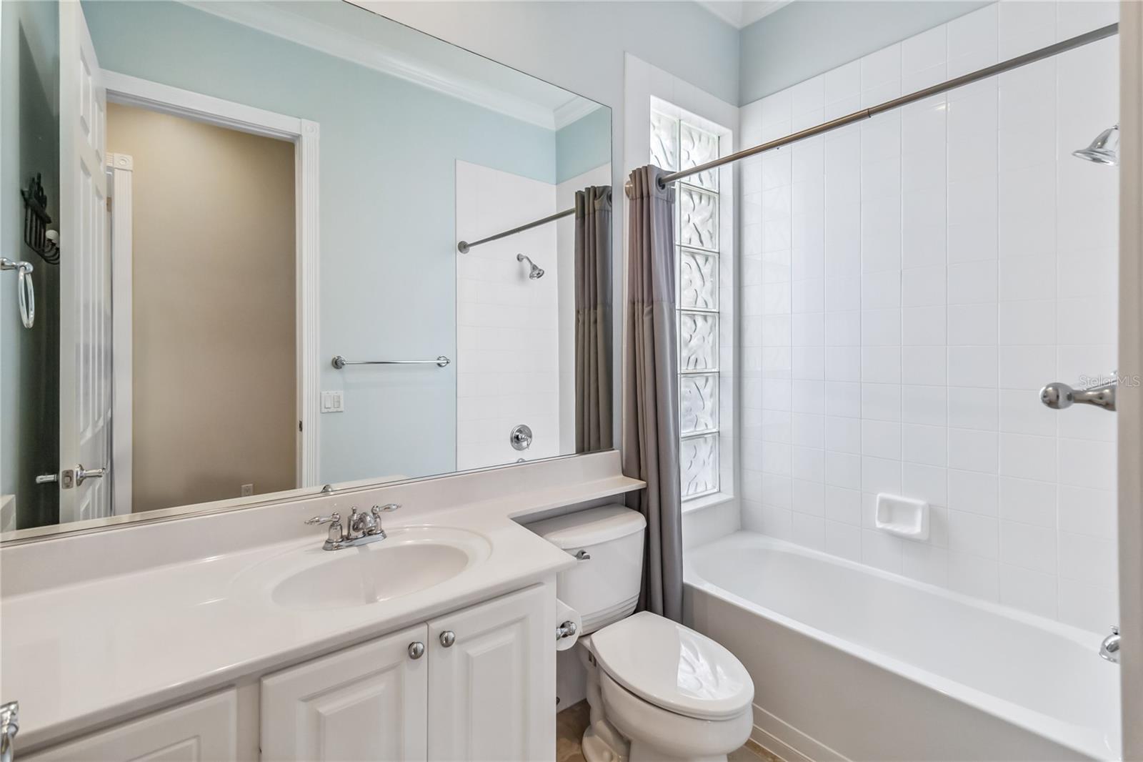 VILLAGEWALK/LK NONA UNS 1A-1C - Residential Lease
