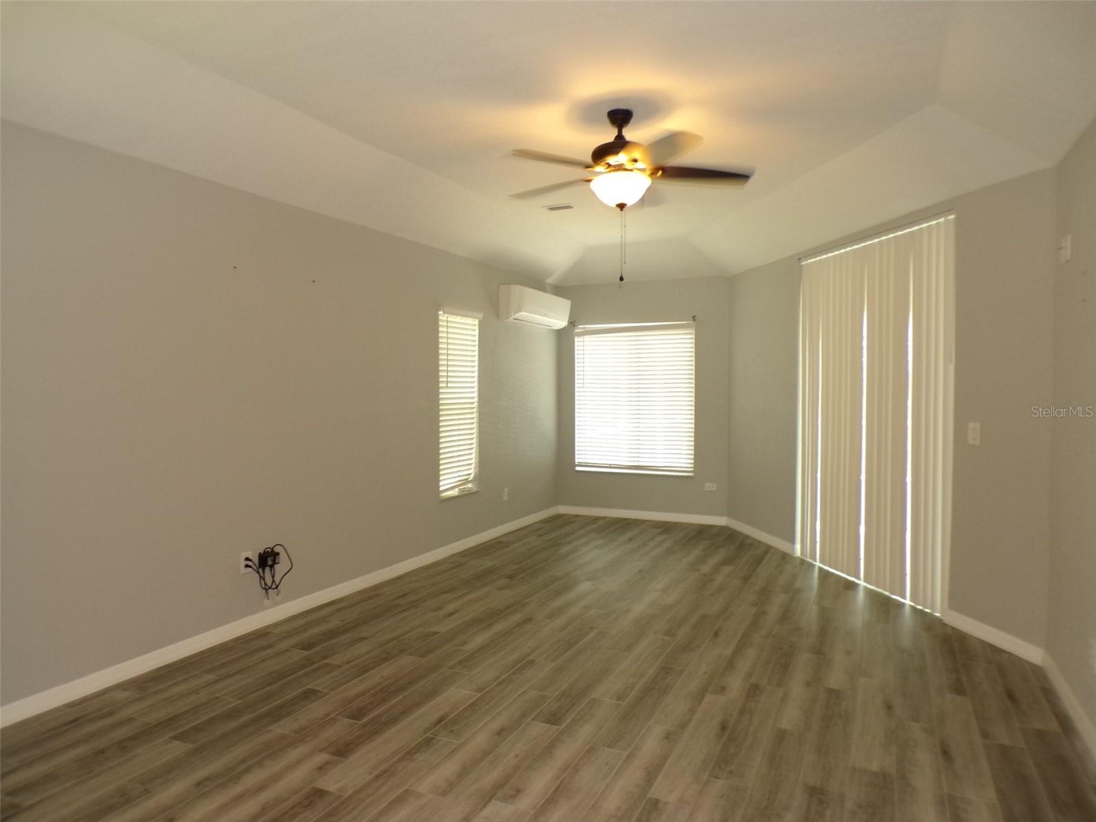 ROTONDA WEST PINE VALLEY - Residential