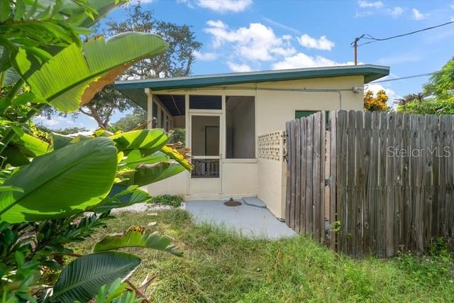 LONGVIEW SUB - Residential Income