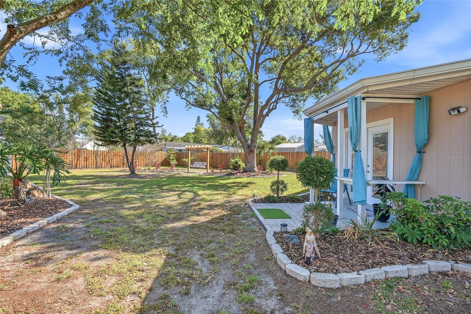 TAMPAS NORTH SIDE CNTRY CL - Residential Income