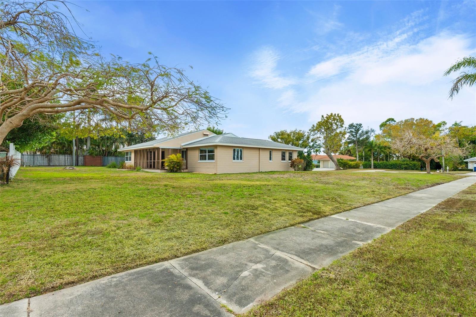 WHITFIELD ESTATES UNIT 1 - Residential