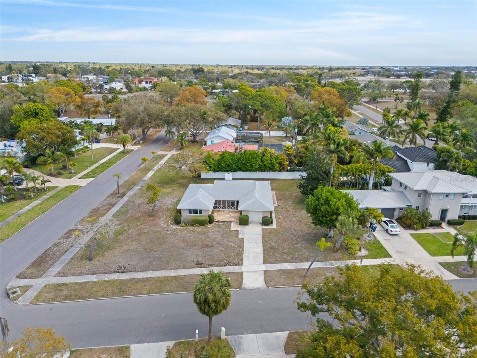 WHITFIELD ESTATES UNIT 1 - Residential