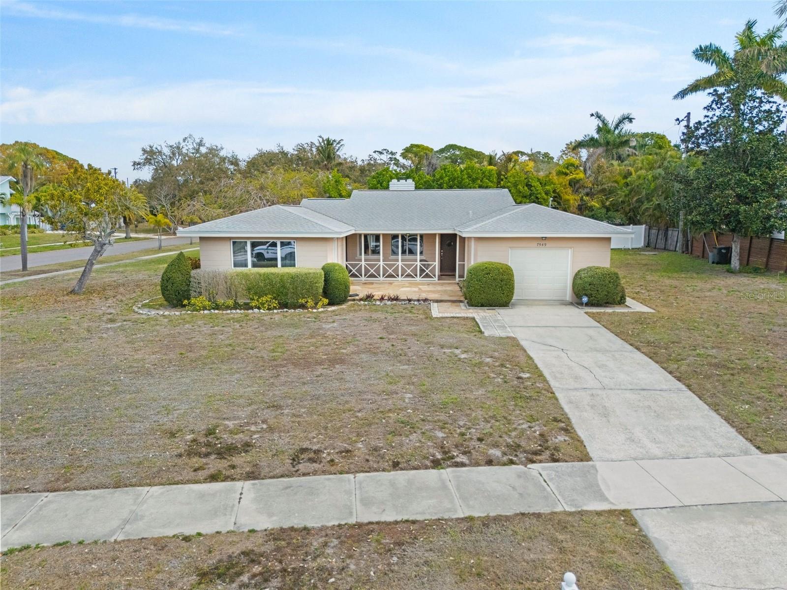 WHITFIELD ESTATES UNIT 1 - Residential