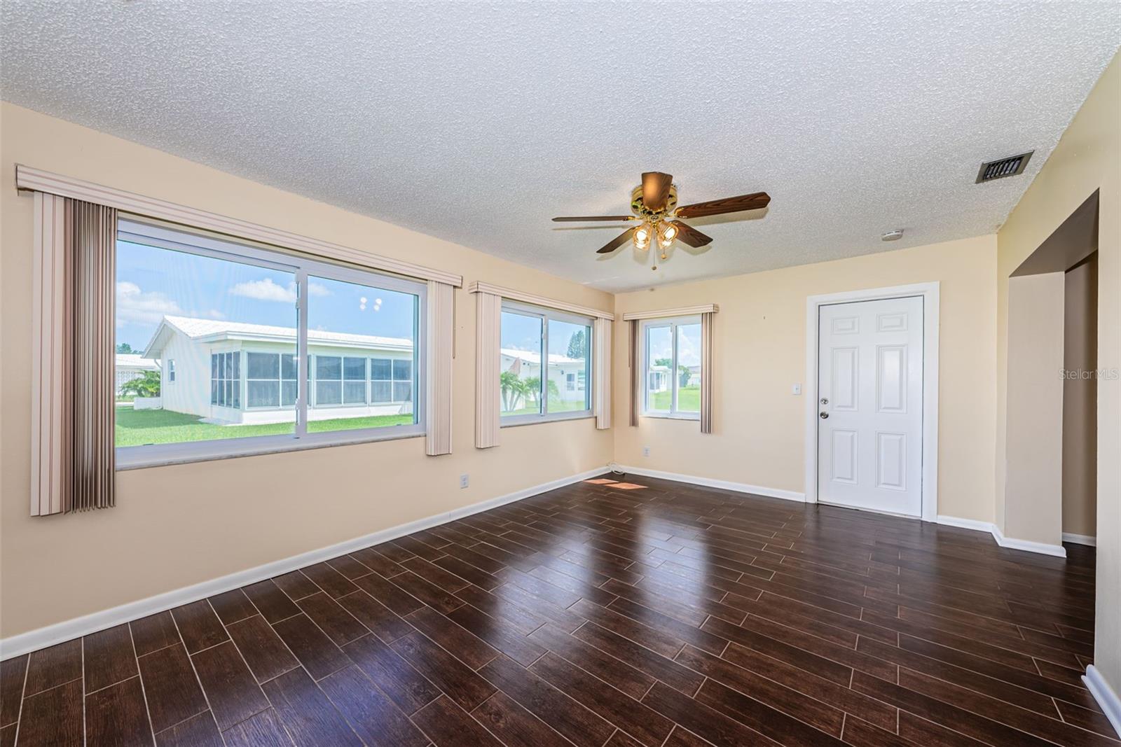 MAINLANDS OF TAMARAC BY THE GULF UNIT 4 CONDO - Residential