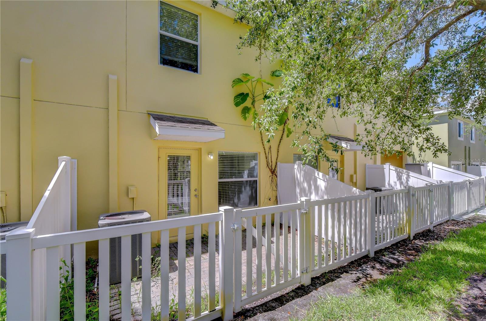 HAMMOCKS - Residential