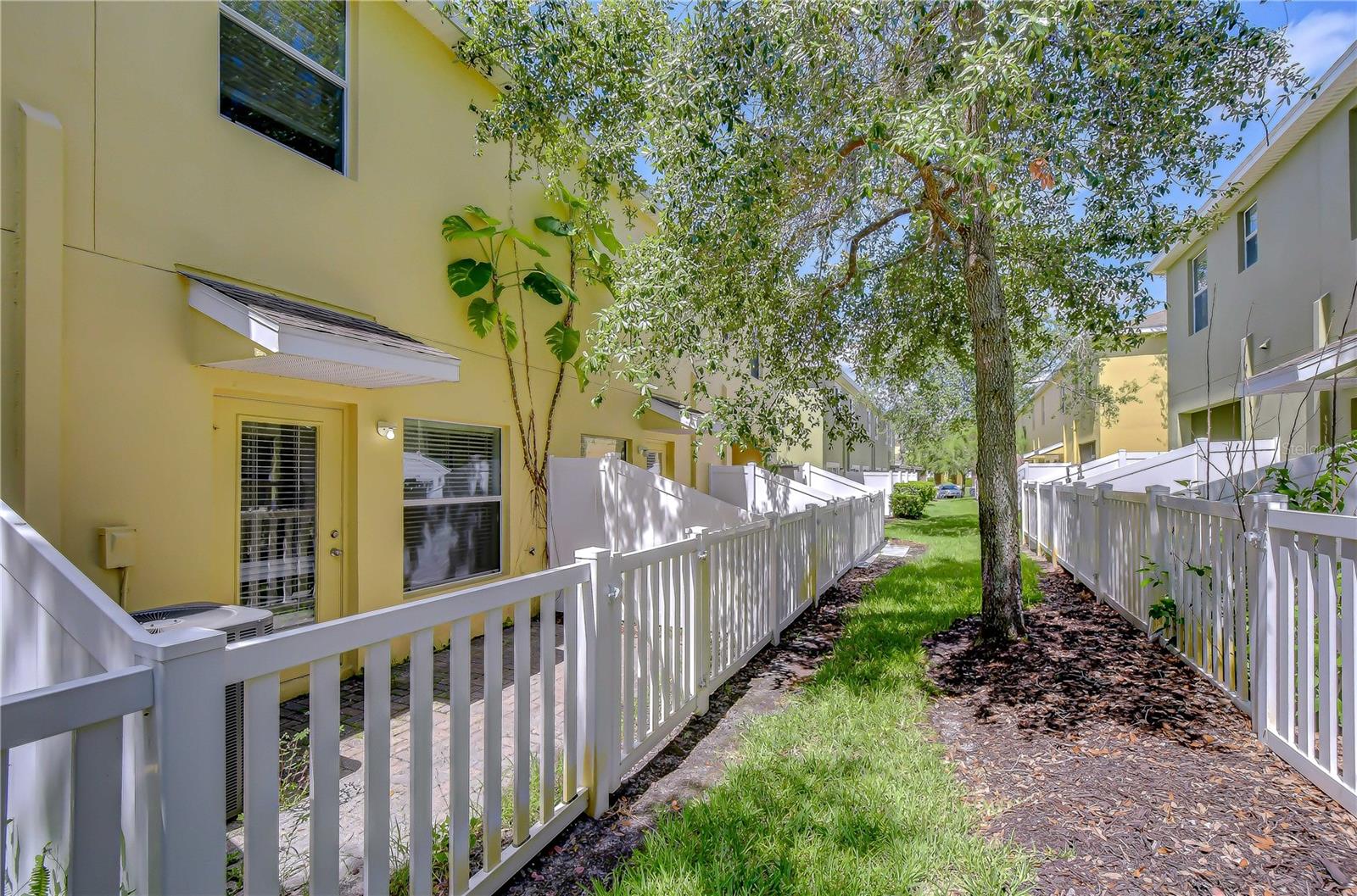HAMMOCKS - Residential
