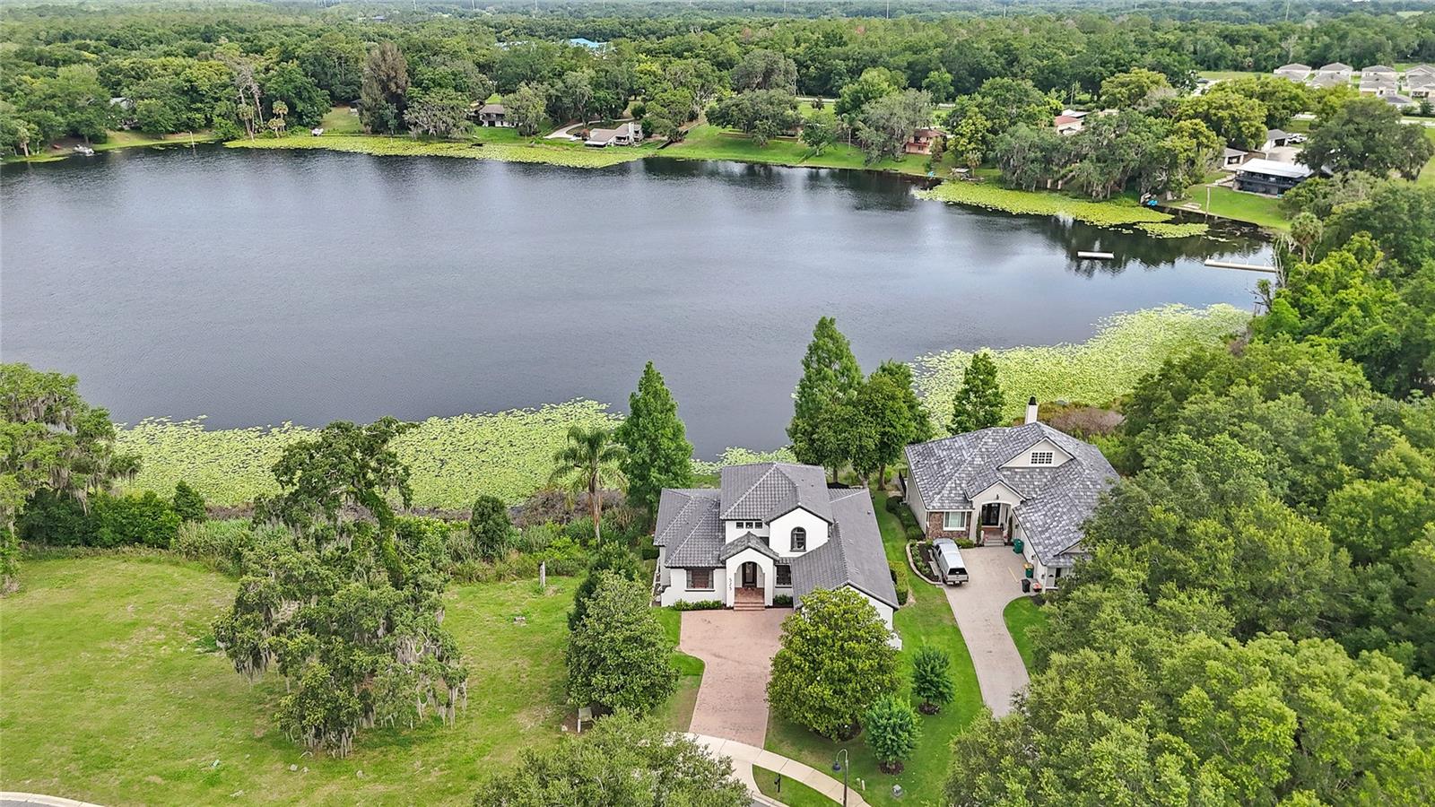 BLUE LAKE ESTATES - Residential