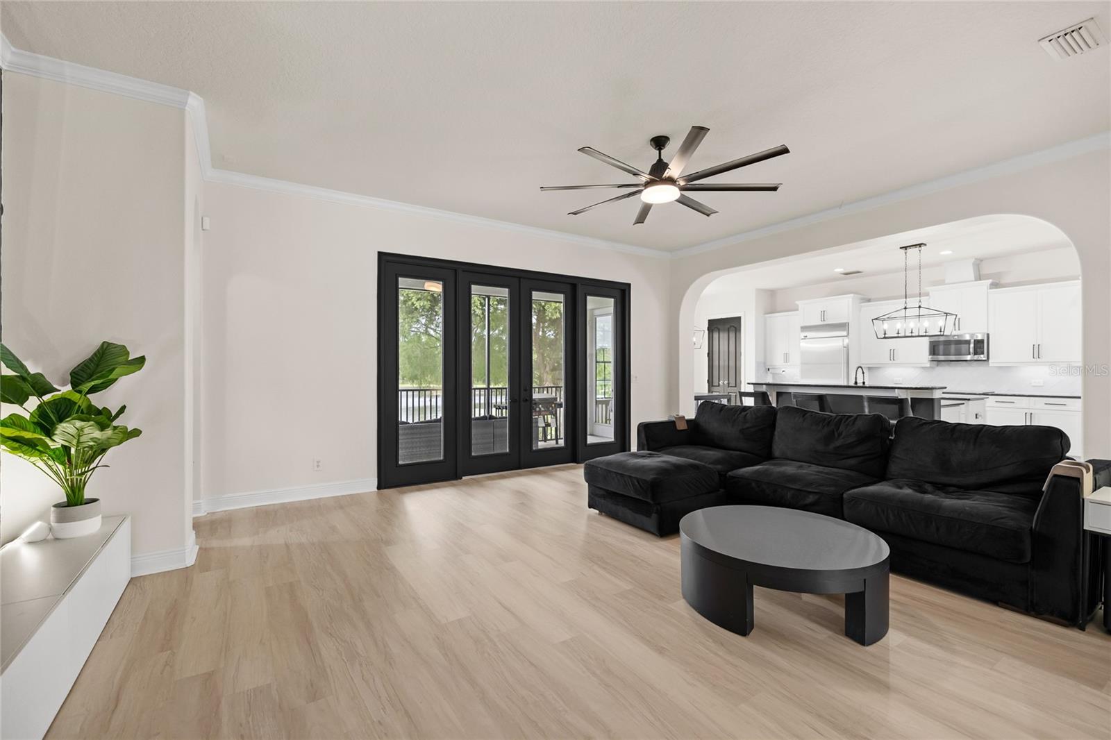 BLUE LAKE ESTATES - Residential
