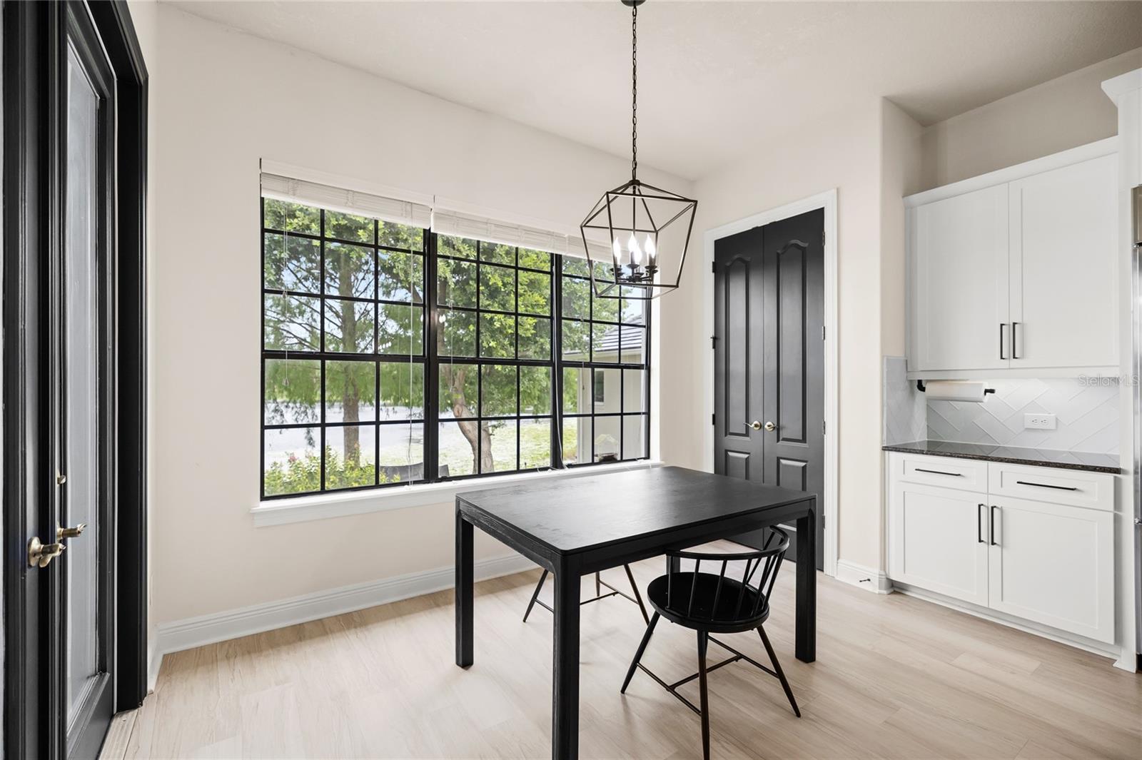 BLUE LAKE ESTATES - Residential
