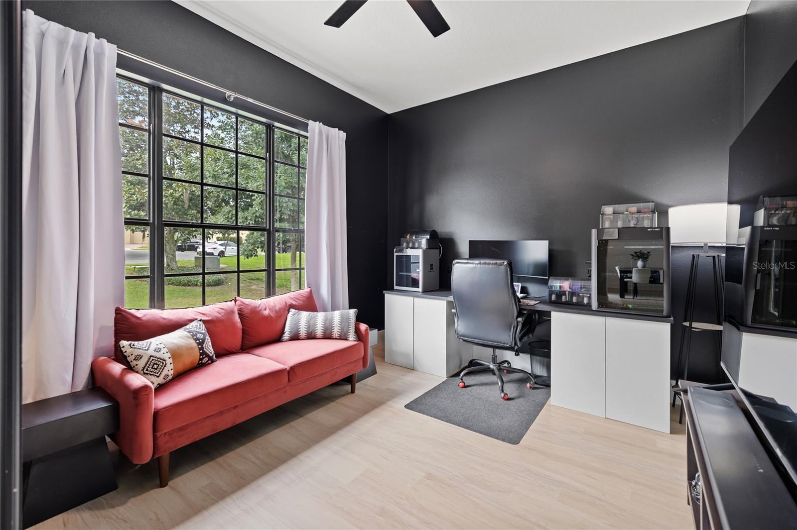 BLUE LAKE ESTATES - Residential
