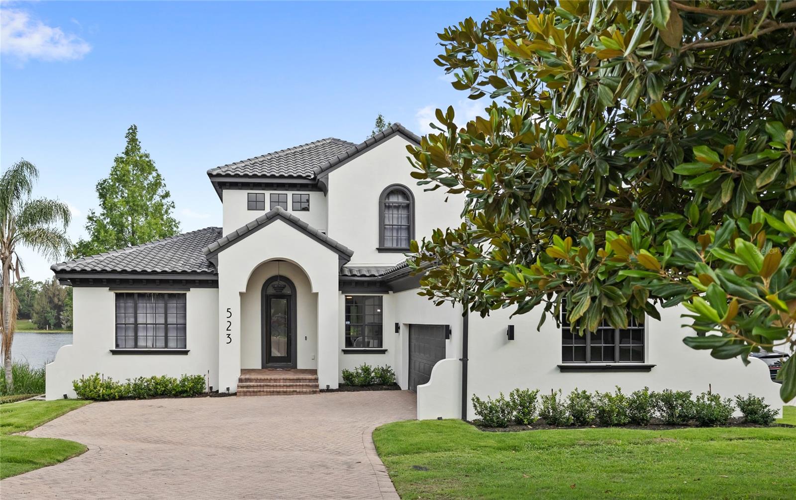 BLUE LAKE ESTATES - Residential