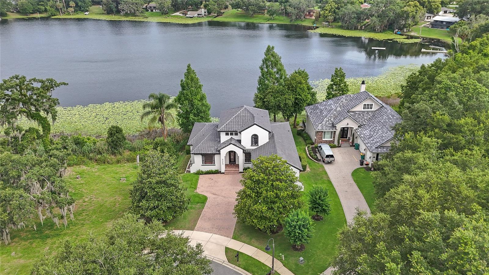 BLUE LAKE ESTATES - Residential