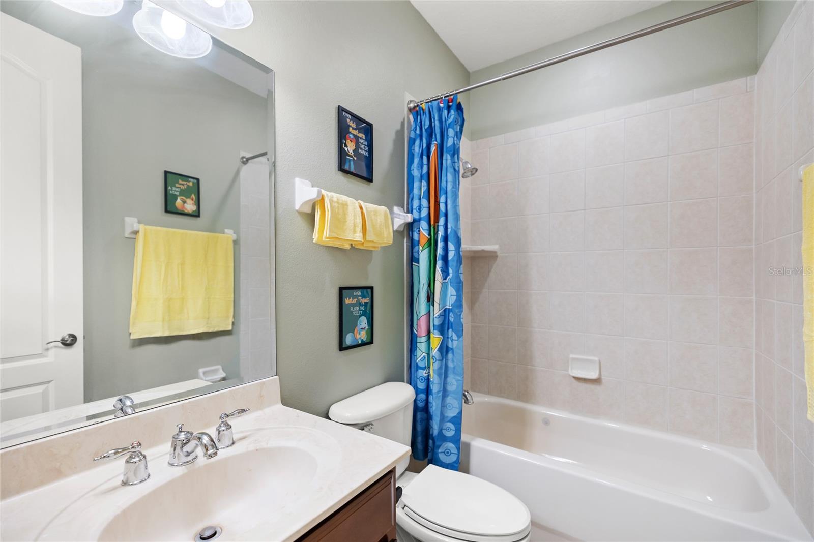 BLUE LAKE ESTATES - Residential