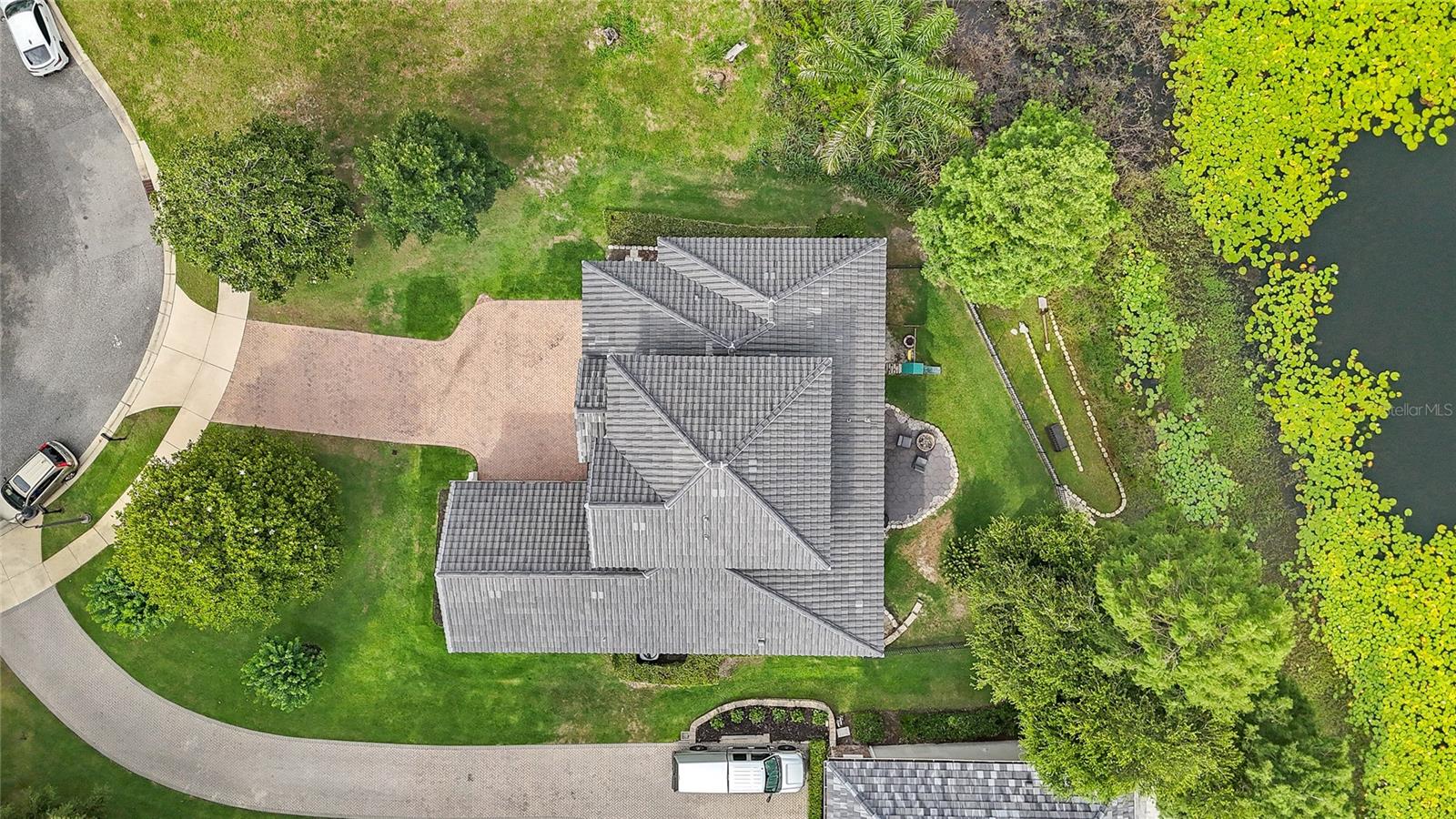 BLUE LAKE ESTATES - Residential