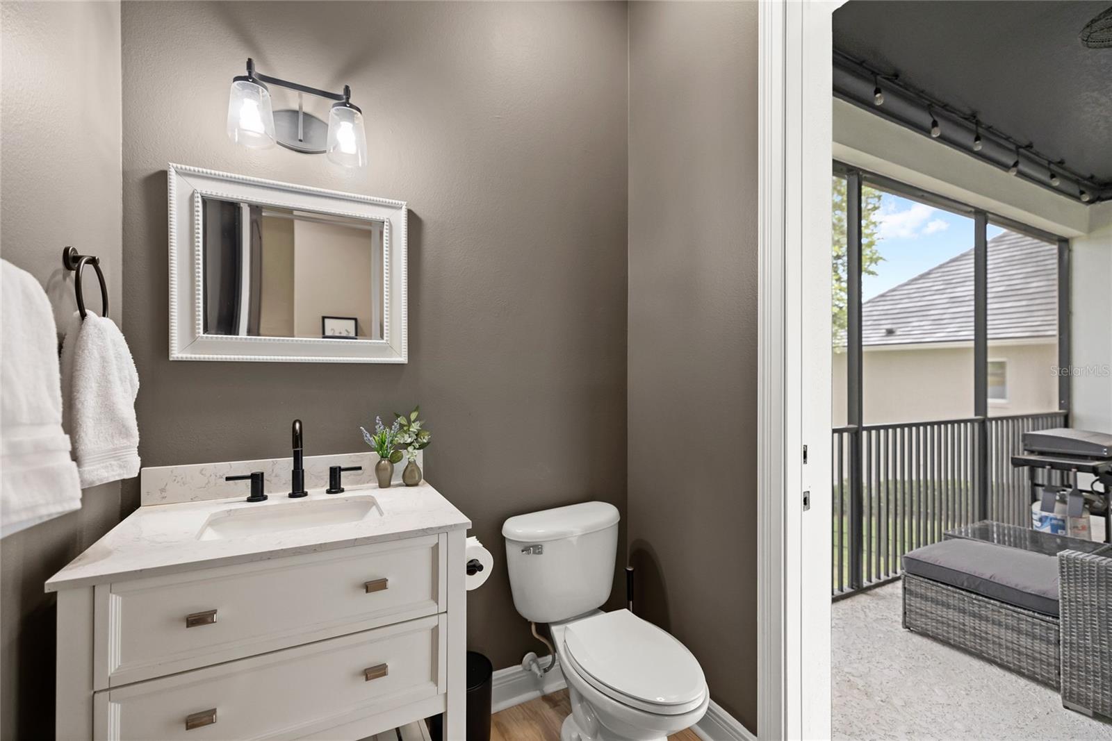 BLUE LAKE ESTATES - Residential