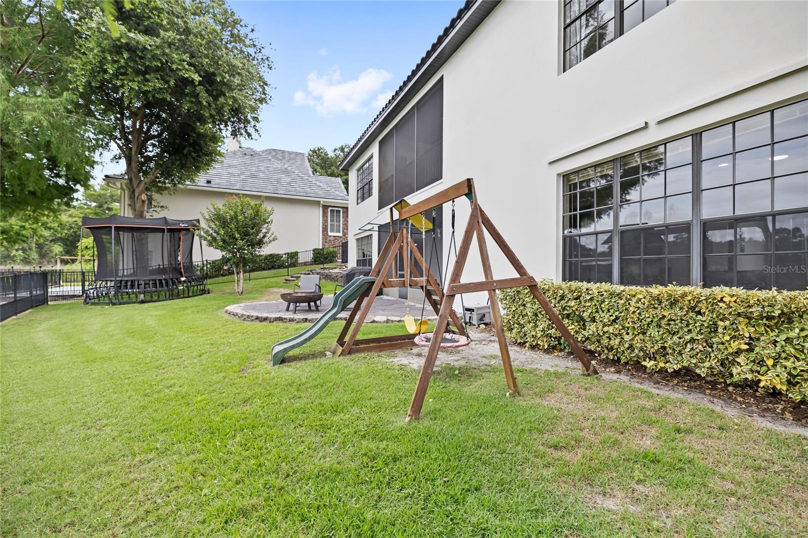 BLUE LAKE ESTATES - Residential