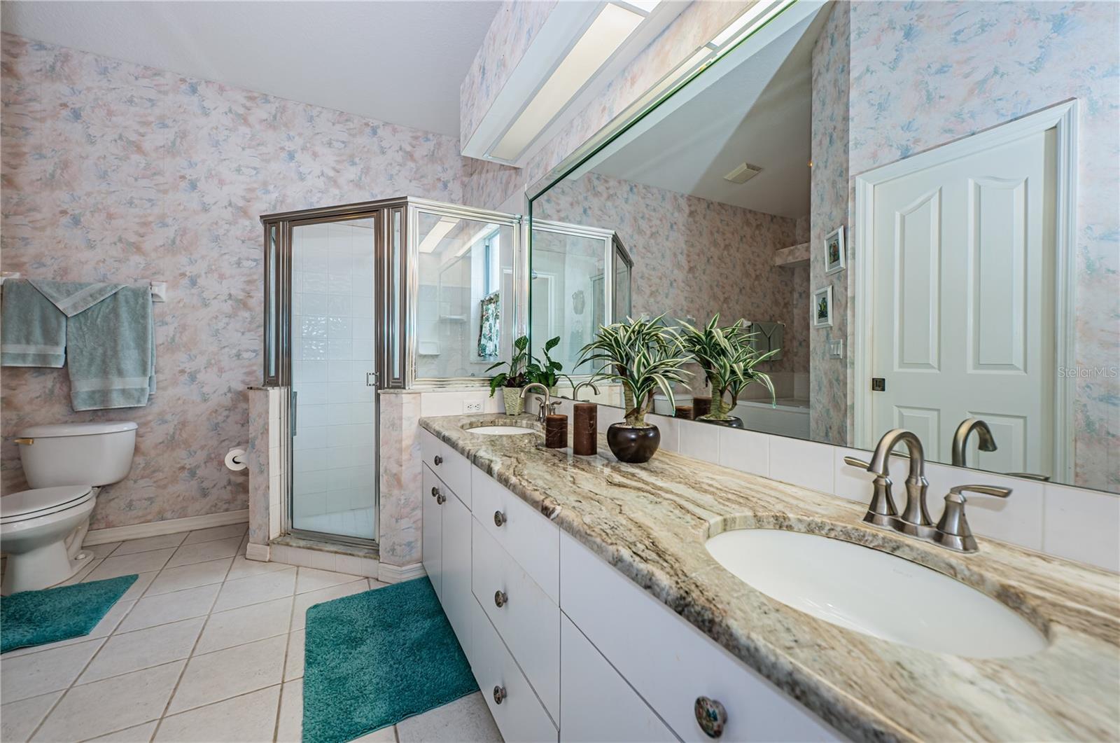 ELLINGTON ESTATES - Residential